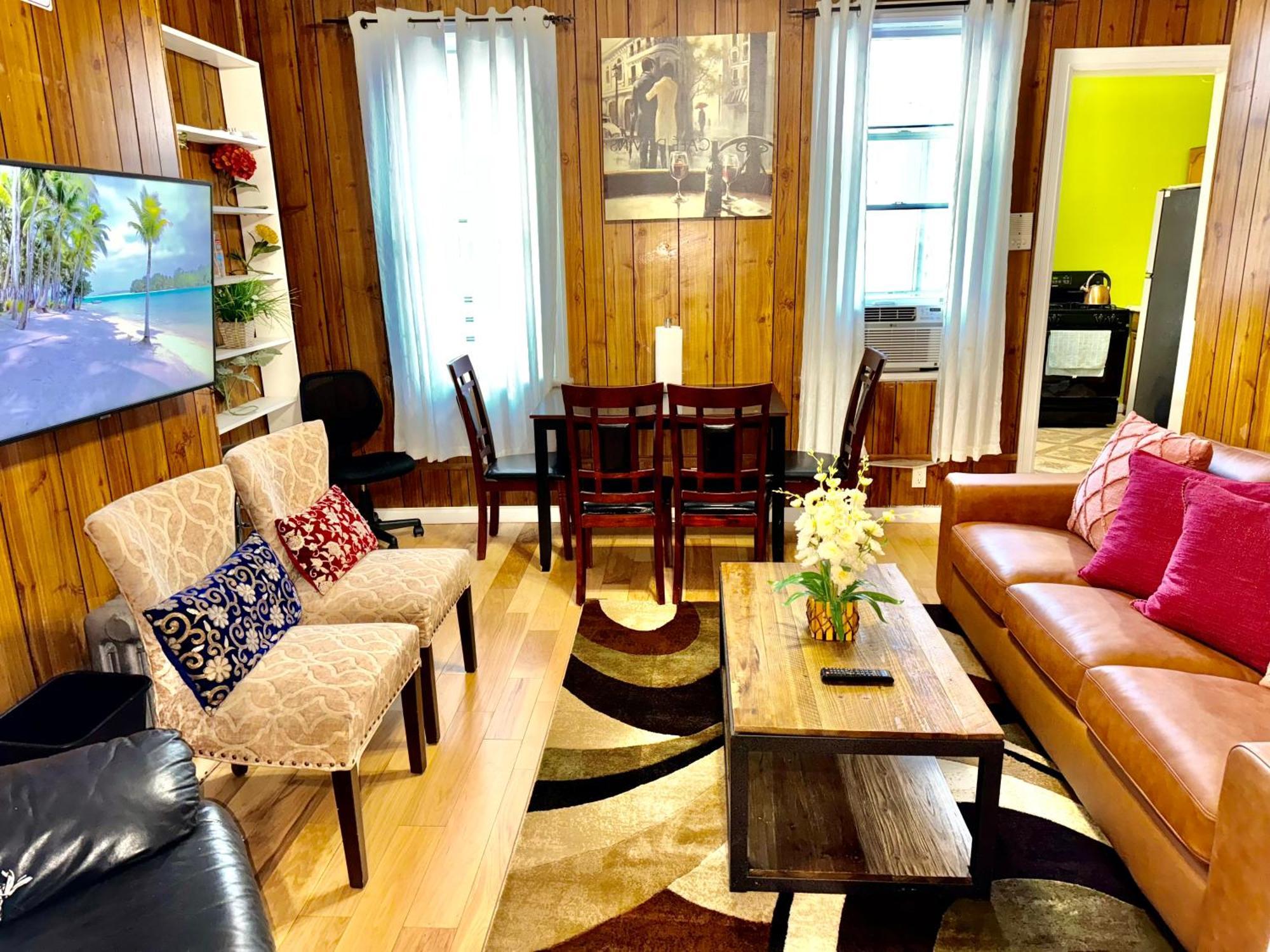3 Bedrooms 2 Stops To Manhattan Нью-Йорк Екстер'єр фото